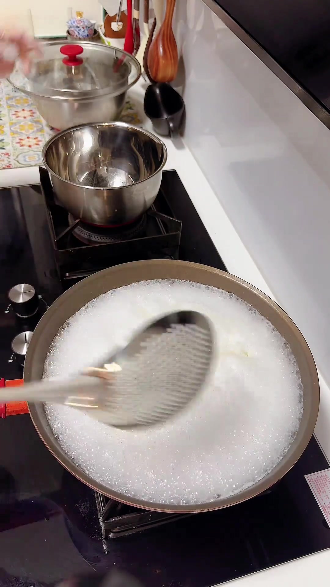 北方待客最高礼仪，家庭版肉皮冻的做法