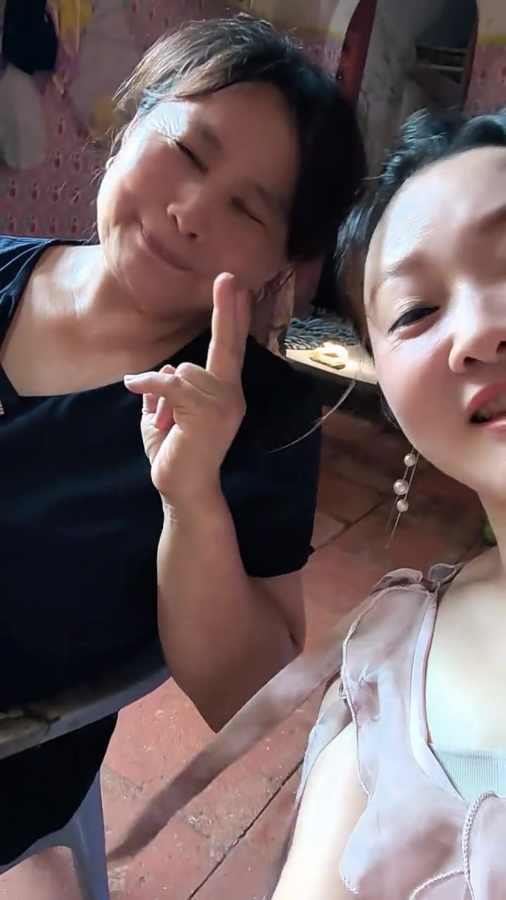 今天来姑姑家过节，姑姑准备了丰盛的午餐！