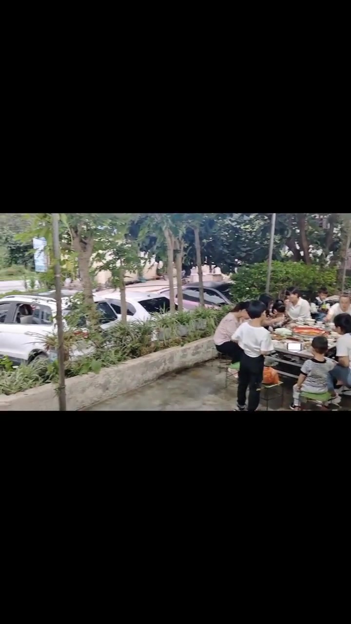 大理酸辣鱼做法小店日常