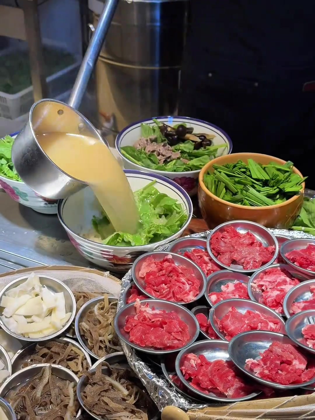 杭州反复去的米线店，云南生烫牛肉太香