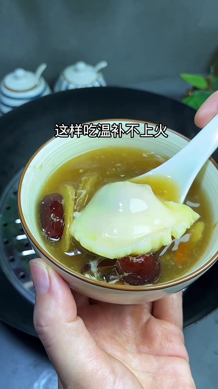 中医养生：红枣枸杞鸡蛋茶，补气血很快