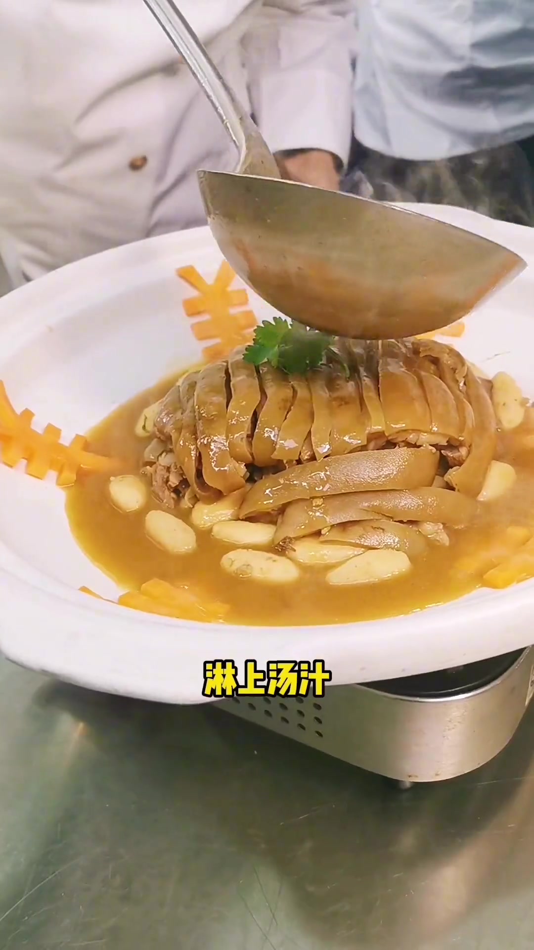 红煨蜜籽羊肉，最适合吃羊肉的季节来了