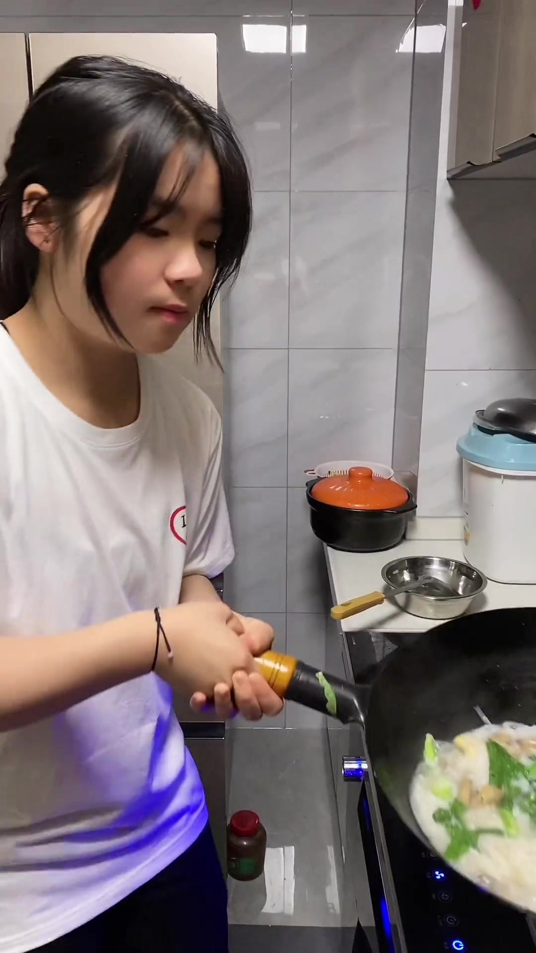 这周娃放假，买土鸡做白切鸡