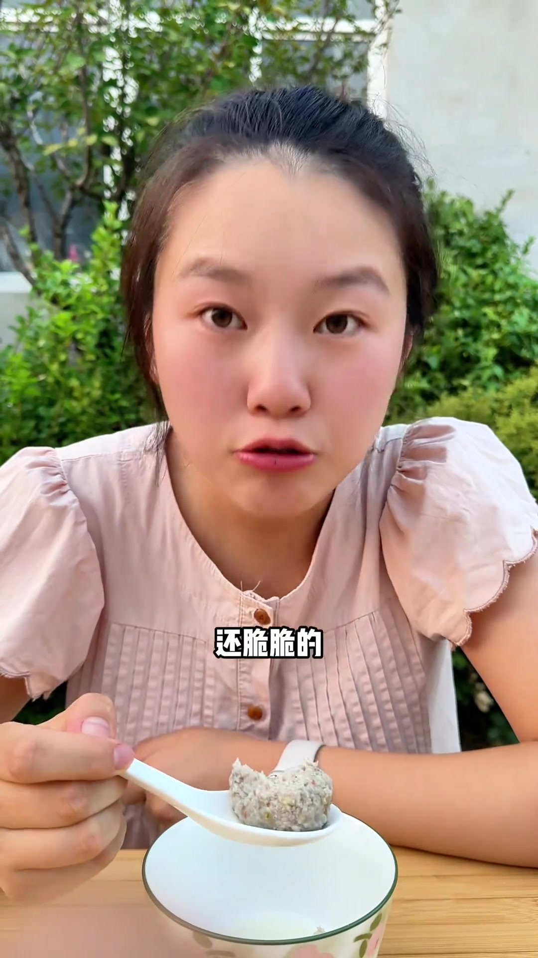 秋天吃藕胜过肉，莲藕丸子汤做法