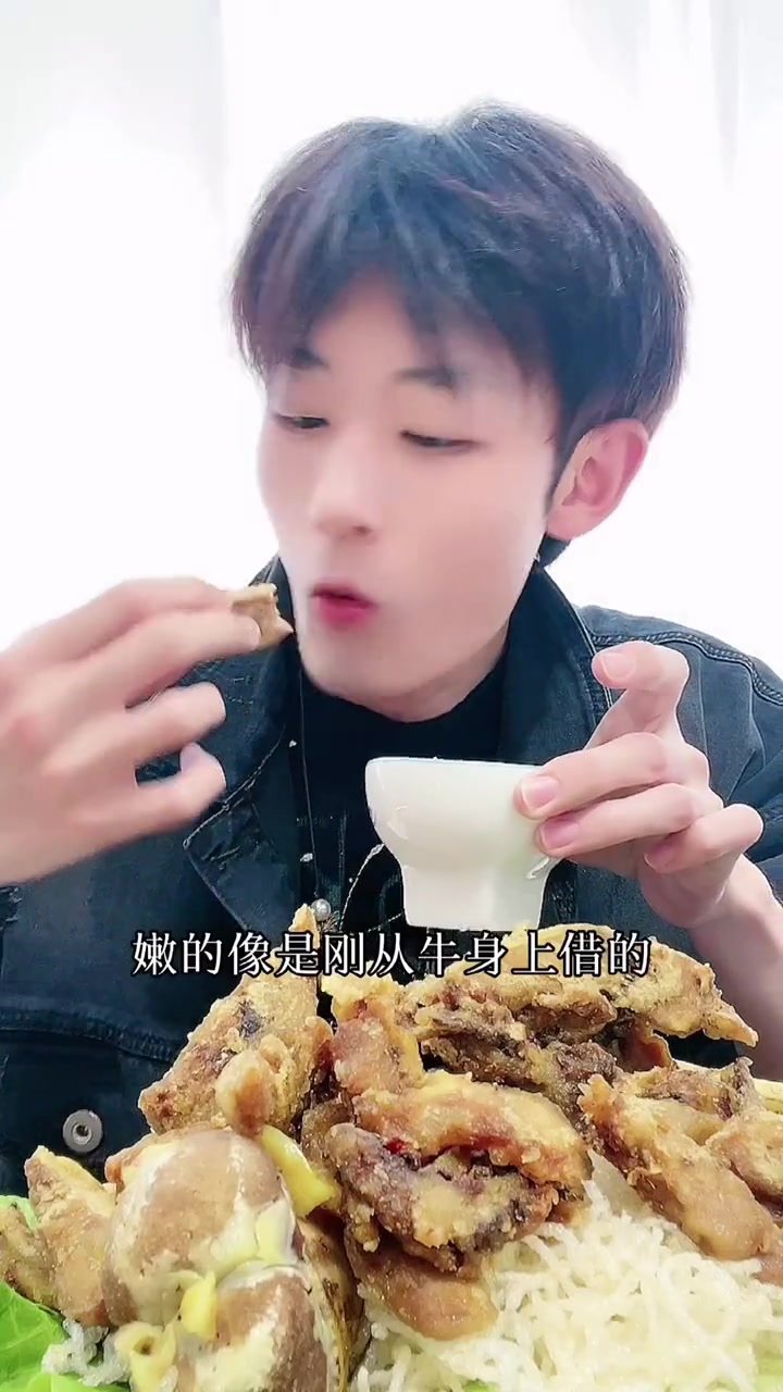 河南那家自带网红属性的私房菜馆，菜品都很有仪式感
