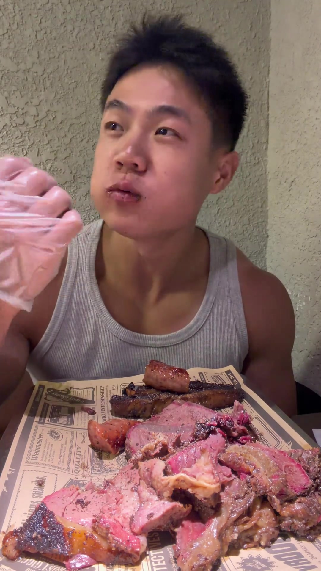 健身后的放纵日来吃美式烟熏烤肉自助