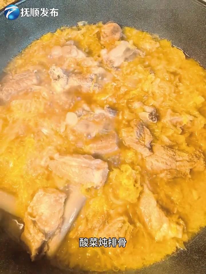 小厨娘端午推荐｜特色搭配，粽子配酸菜炖排骨绝了！
