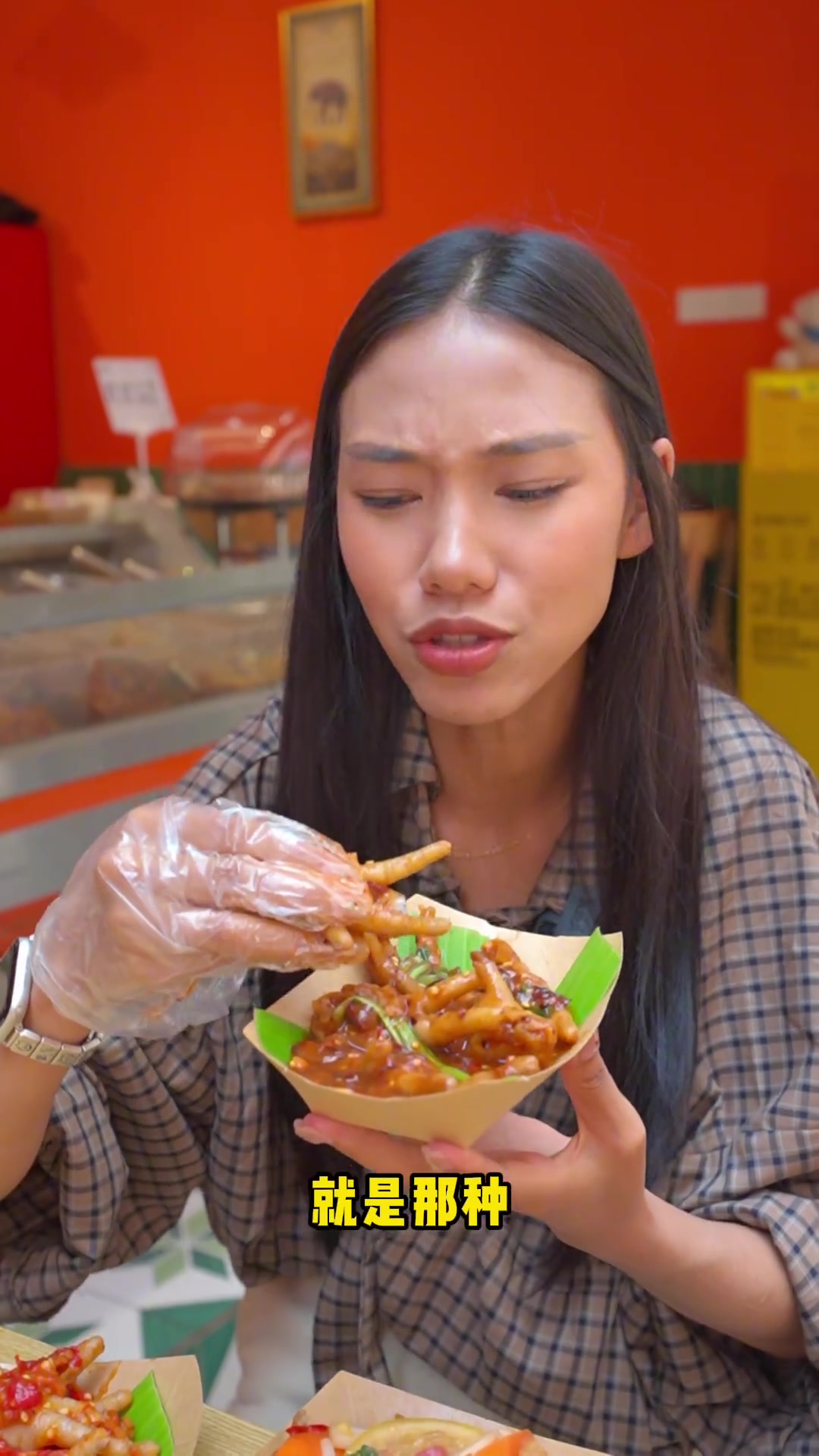 云南弥勒，傣味小吃有多达四十多种风味