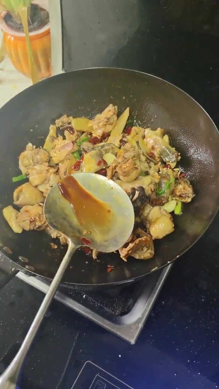 周末在家准备硬菜，甲鱼烧鸡安排上