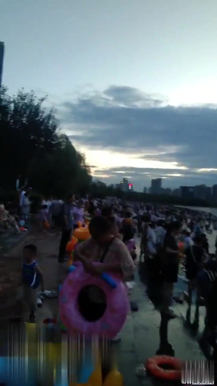 天鹅湖游泳免费，在这里享受惬意时光