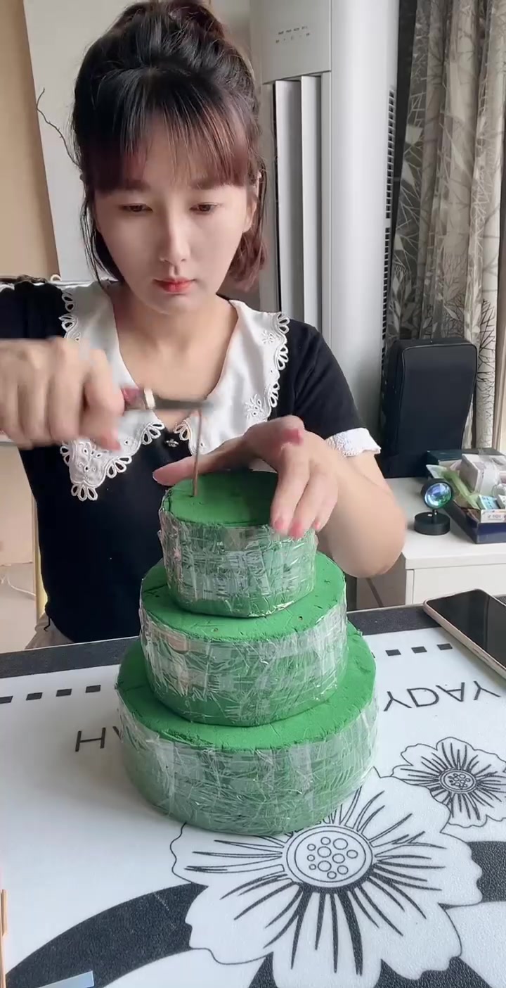 属于别人的生日蛋糕