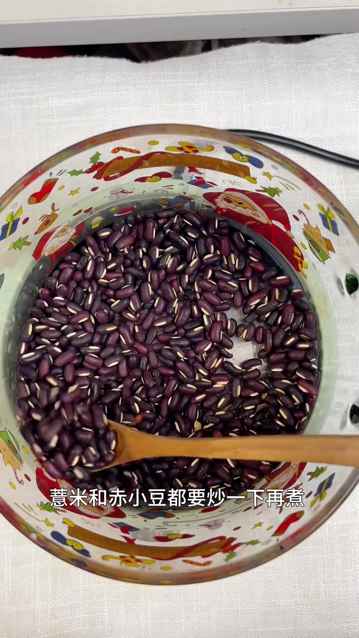 中医养生：岭南湿热天，喝薏米茯苓猪骨汤祛湿