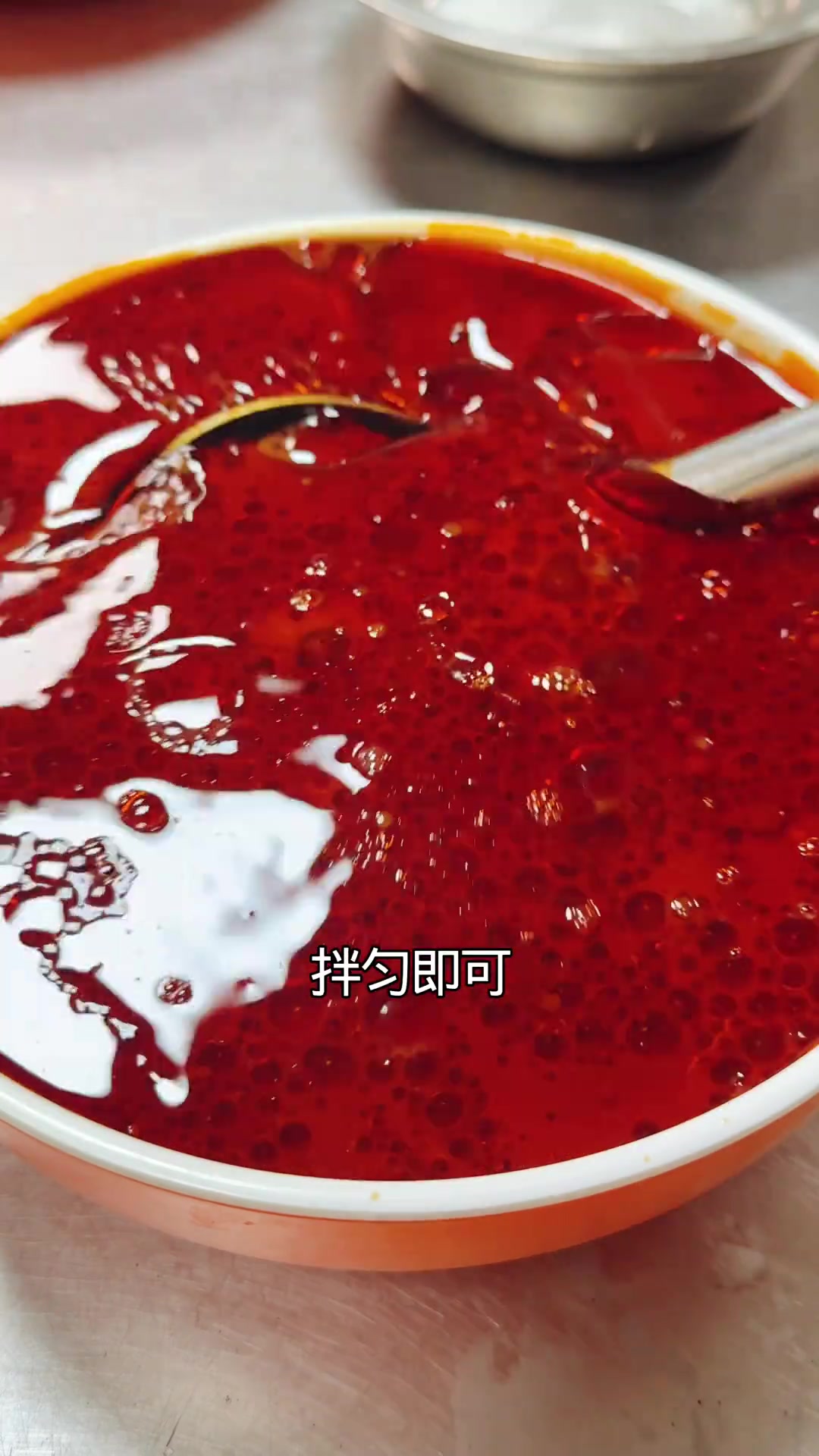 食堂大锅菜宫保鸡丁，鸡肉鲜嫩酱香浓郁