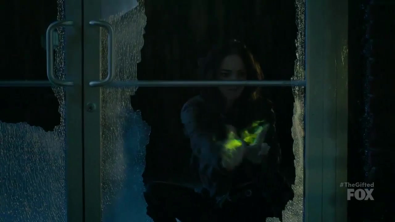 天赋异禀:北极星小姐姐回头瞬间,实在是帅呆了,我爱上