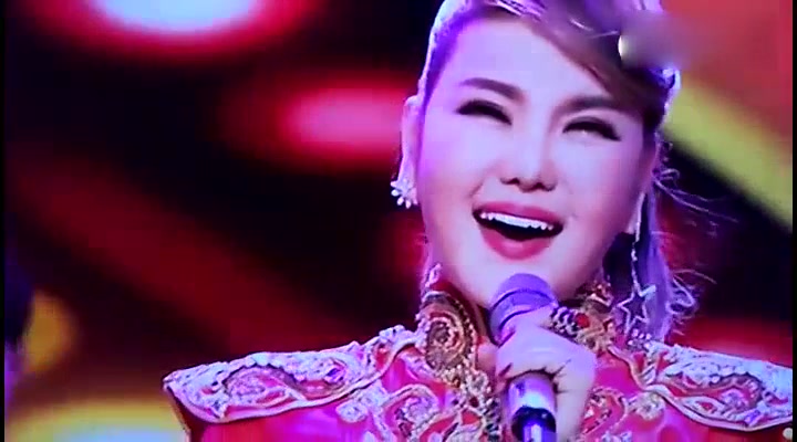乌兰图雅演唱的《美丽中国唱起来》,太好听了
