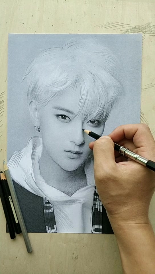 和我一起做手工#画黄子韬最后真的很帅哦,喜欢吗?