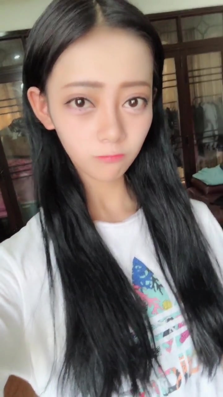 女大十八变,越变越好看,看看这个小姐姐的完美逆袭