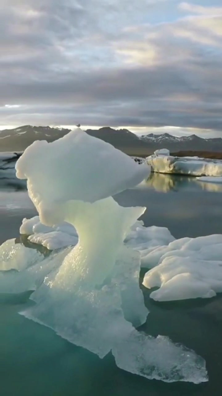 旅游#全球变暖,冰川慢慢融化,这样的景色不知道以后还能不能看到