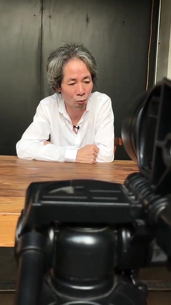 林子建老师录视频的时候