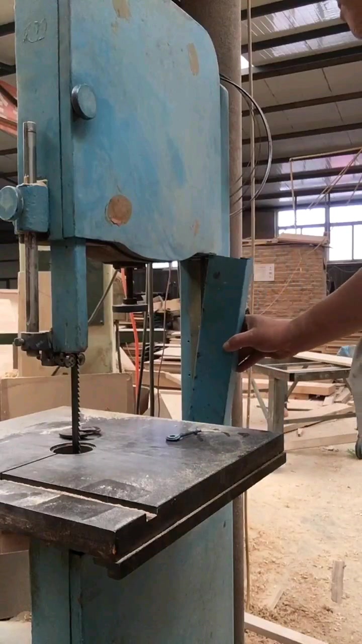 带锯条的安装调试