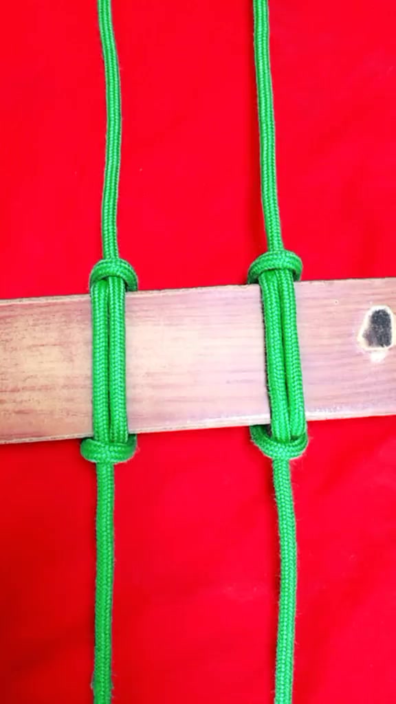 秋千结,又叫架板结的打结方法