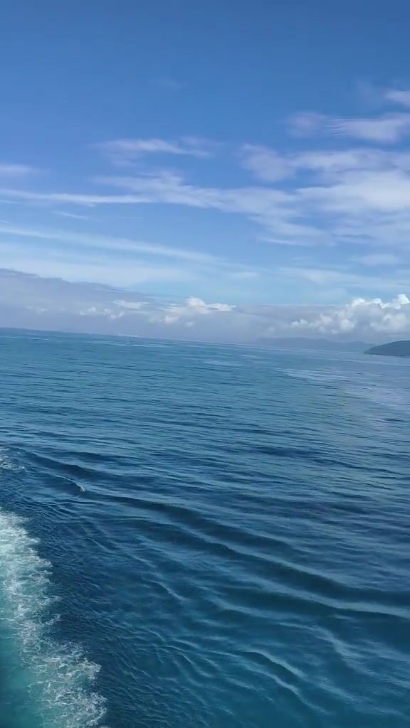 这种颜色的大海,都见过吗,多彩的海