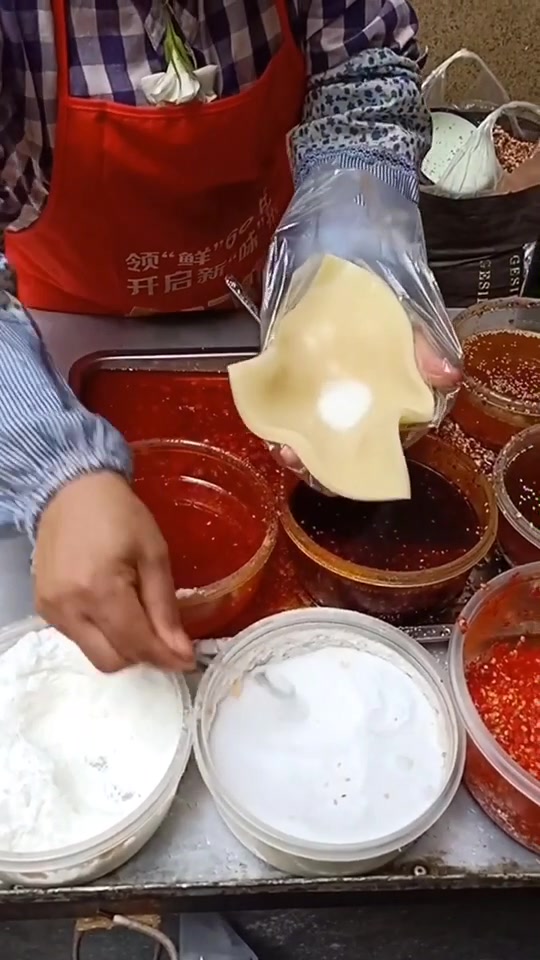 西昌的手摊儿凉粉儿就是要好吃些