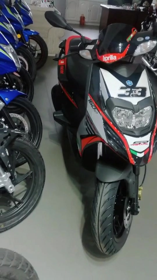 阿普利亚电喷150台风