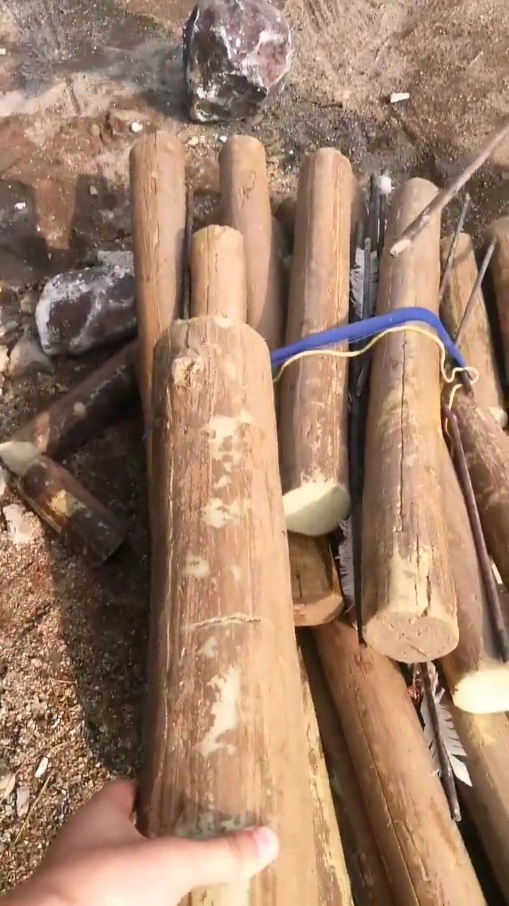 影视剧拍摄里面的道具木头这样子的