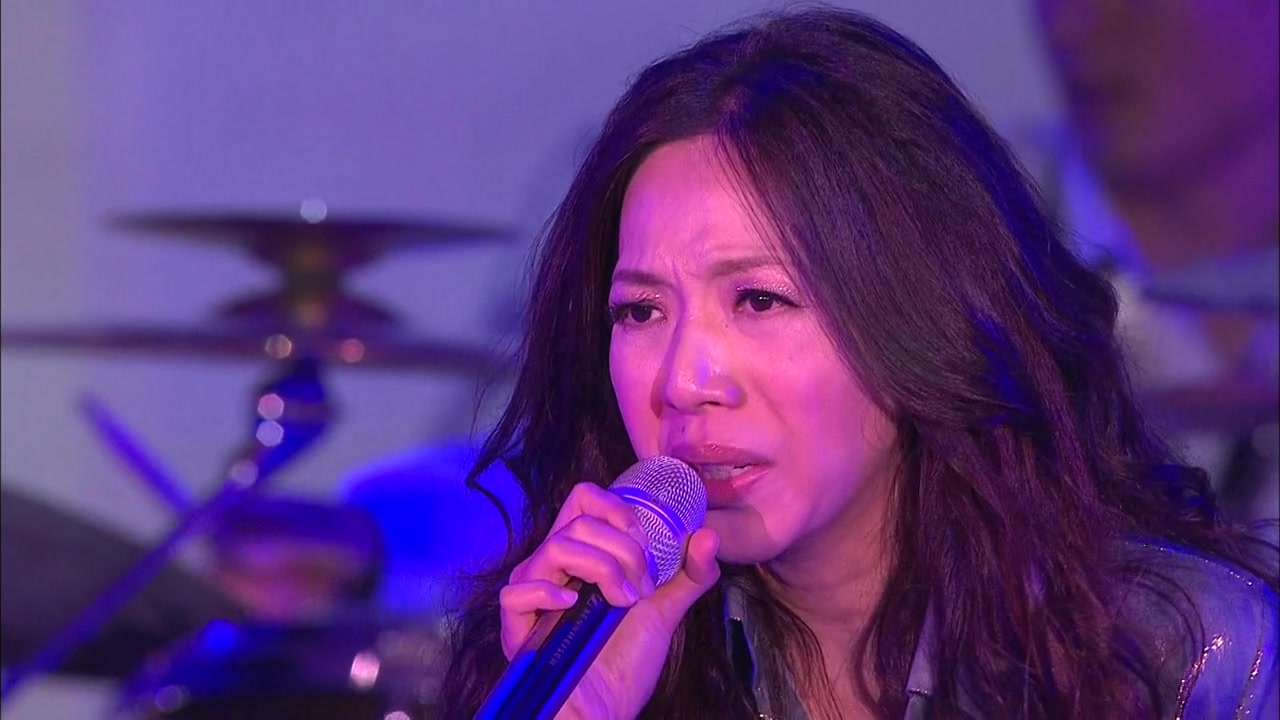 经典重温 精选怀旧金曲 万芳 - 就值得了爱 (live)