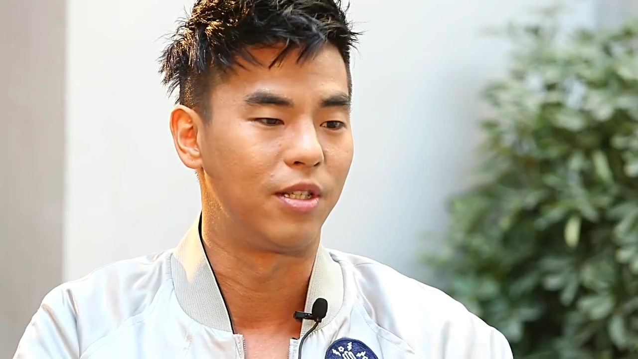 柯有伦自曝周杰伦是启蒙老师,二人私下是多年好友,同甘苦共患难