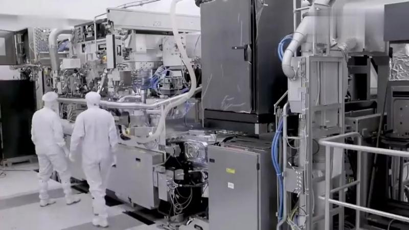 ASML公布的极紫外光光刻机内部加工时的镜头，一起来看看亿元美金设备的内部吧~,科技,机械,好看视频