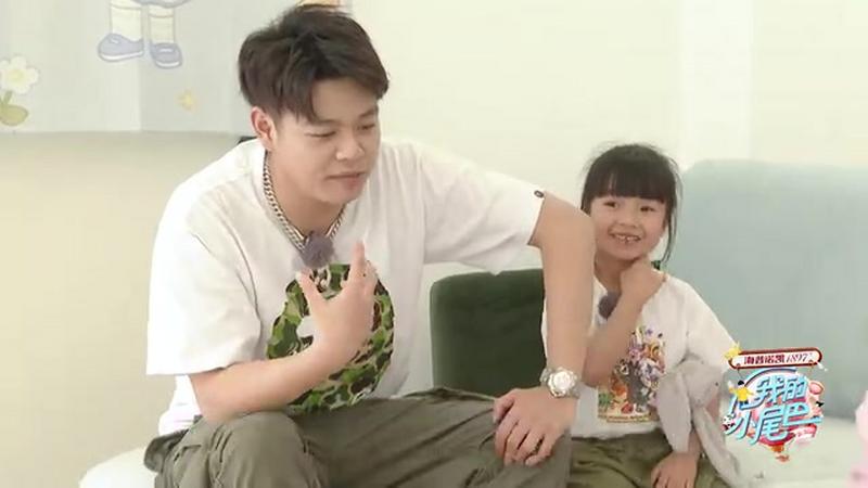 #我的小尾巴# rapper哥哥@周密_CJ 的“说唱小课堂”开班啦！“高抬腿”技能竟成呼声最高“科目”？快锁定爱奇艺一起来围观兄妹们的说唱 ...