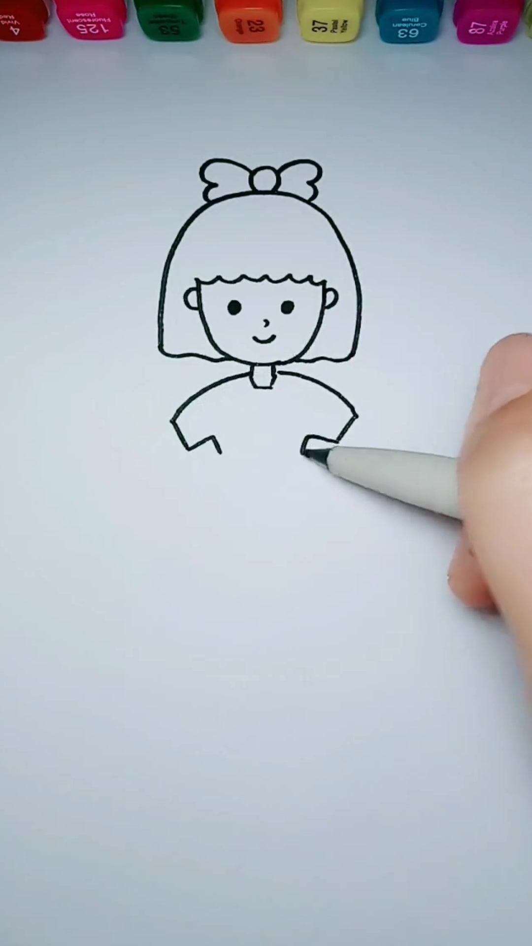 女生小人可爱简单画法?马上就教会你画