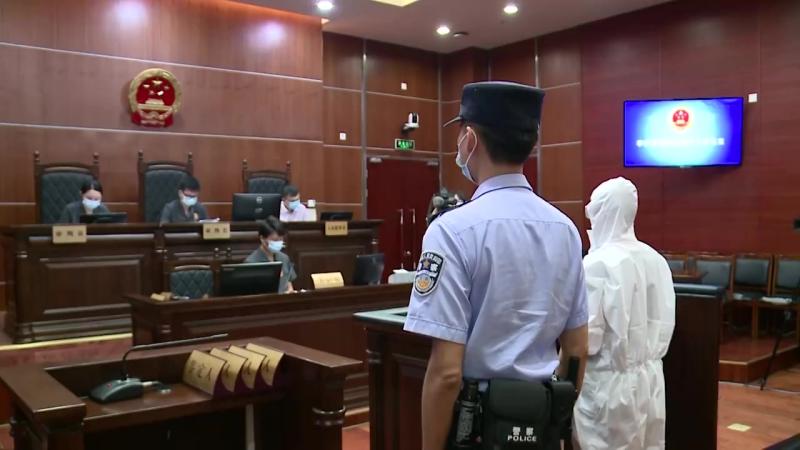 【警惕!颜值检测软件可能窃取个人信息】2020年6月至9月间,被告人李某某制作一款能窃取他人相册照片的手机软件,并伪装成“颜值检测”软件,供 ...