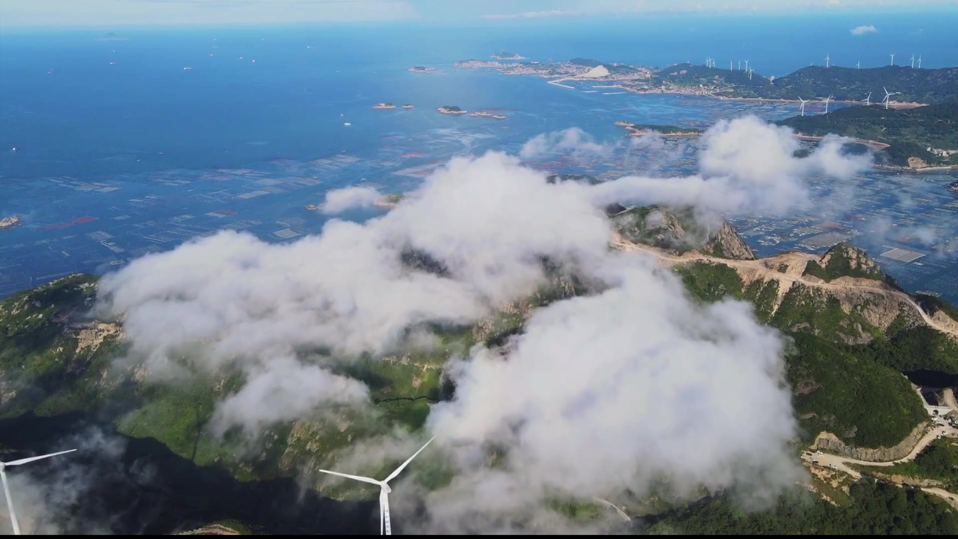 "海上天湖,佛国仙都"是指福建省的"宁德市"