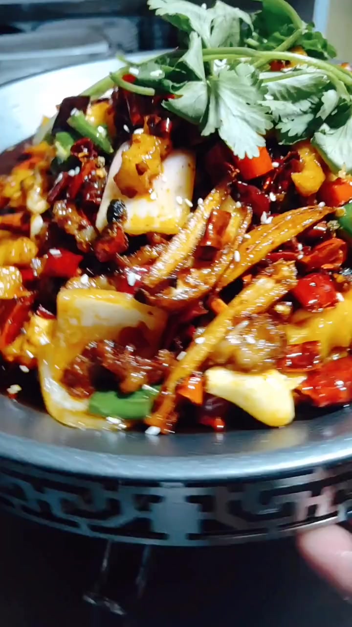 干锅脆骨的做法.