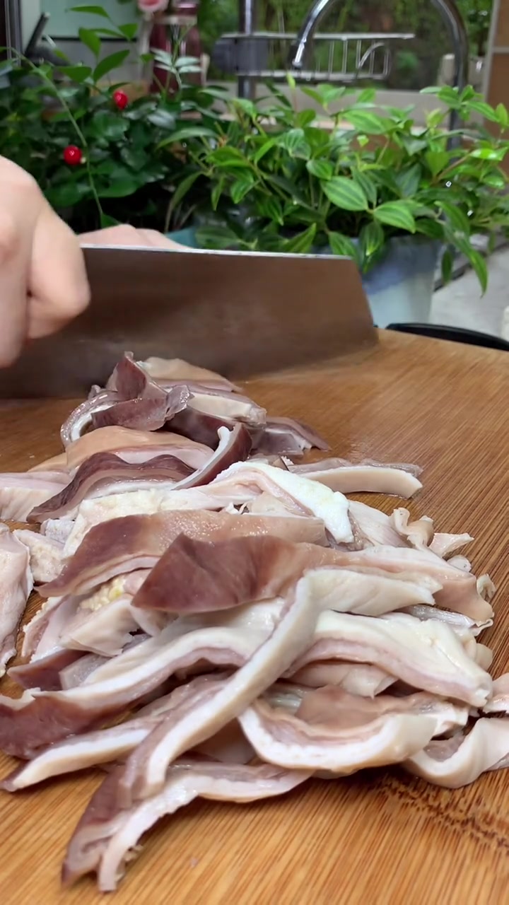 猪小肚汤最佳搭配.
