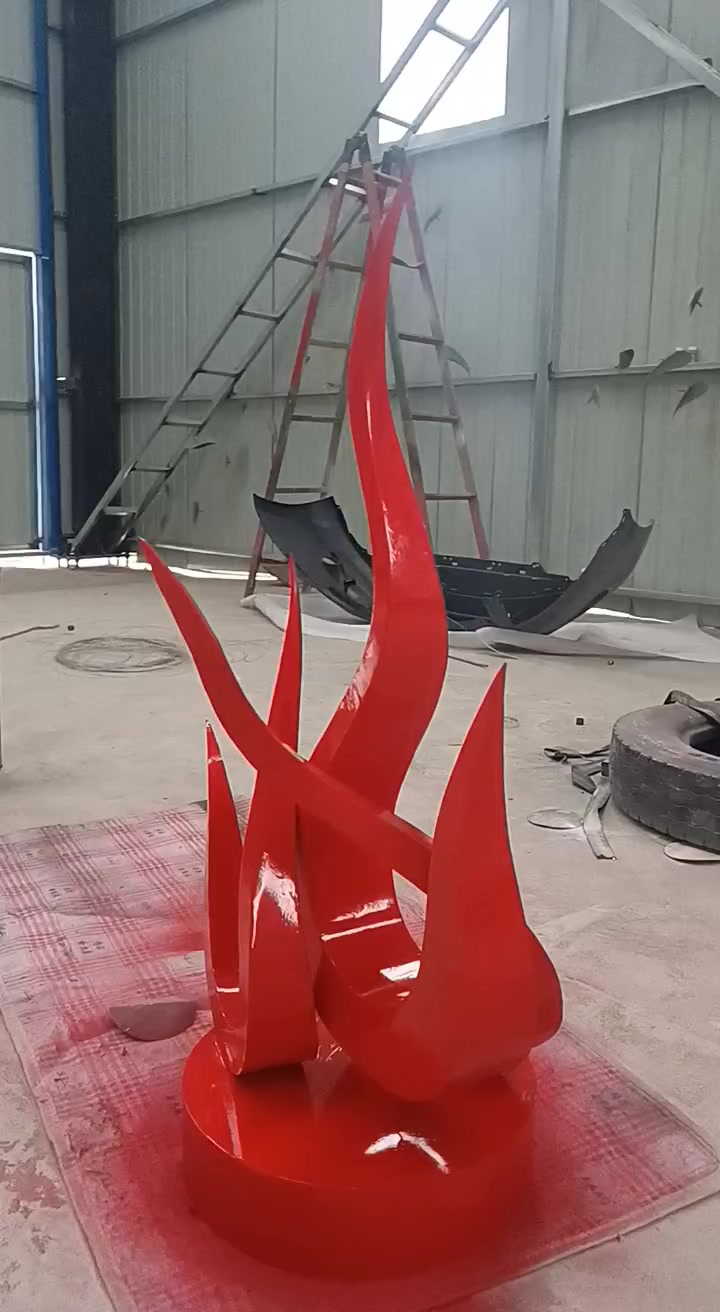 不锈钢红色火苗抽象造型雕塑