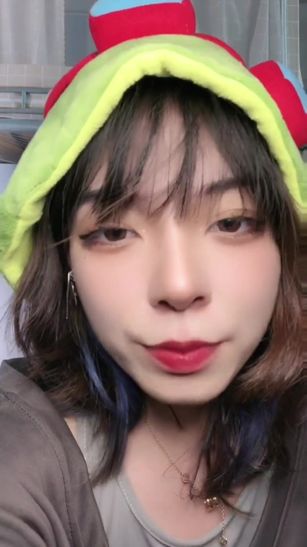 《现眼包礼物特辑:9之殇》搞笑女