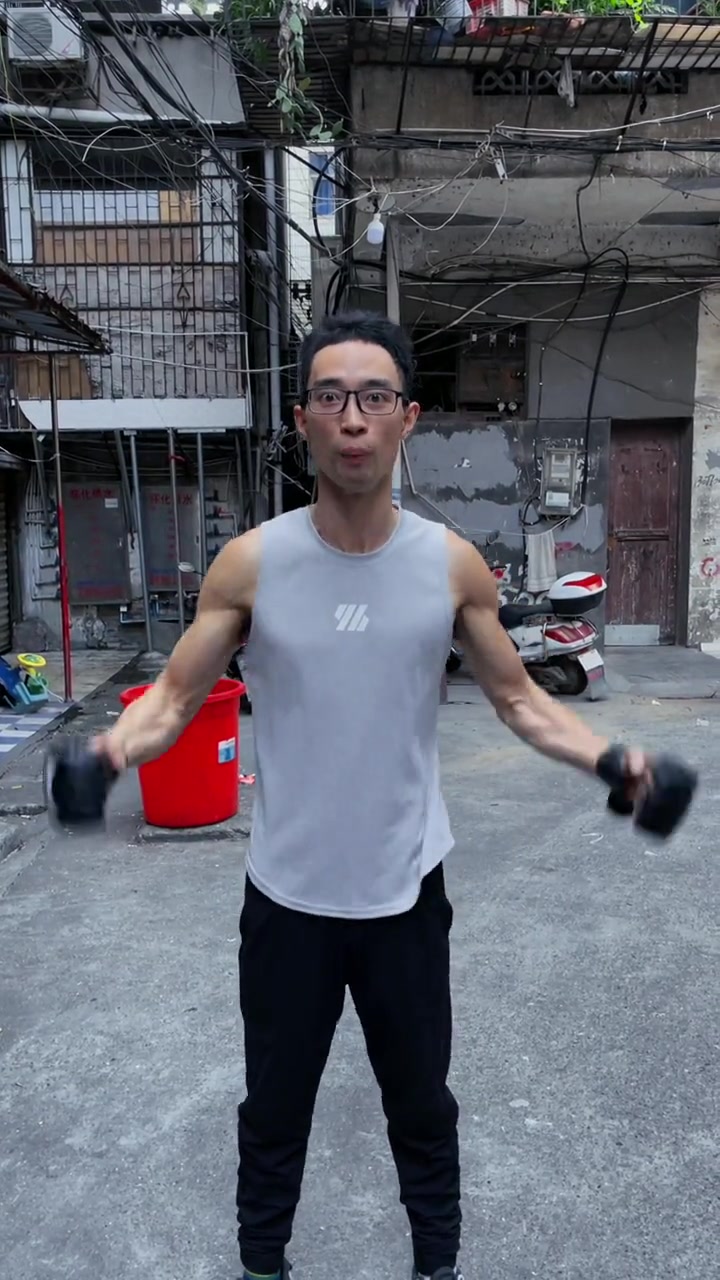 挑战泰国拳王,我在行动!挑战苏帕杰