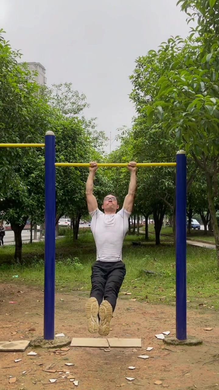 徒手健身阿斌 街头健身