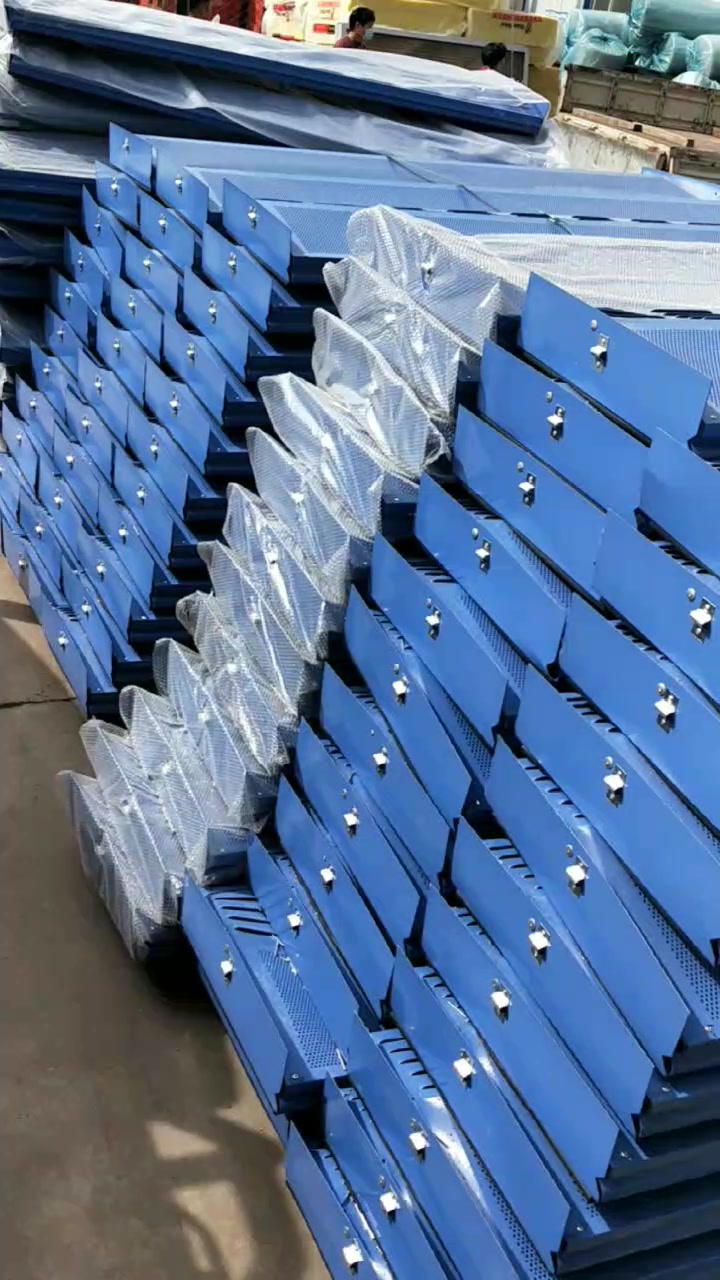 蓝色微孔镀锌板隔音声屏障屏体制作生产