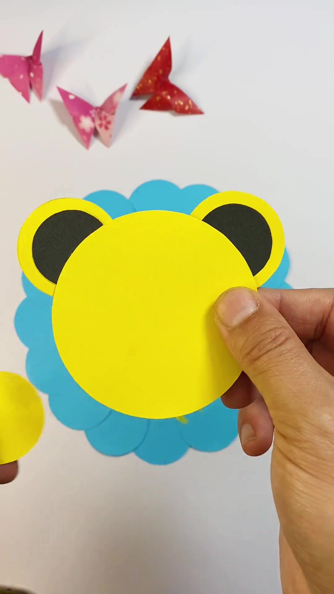 教你用圆纸片做漂亮的老虎挂饰 儿童创意手工 亲子-度小视