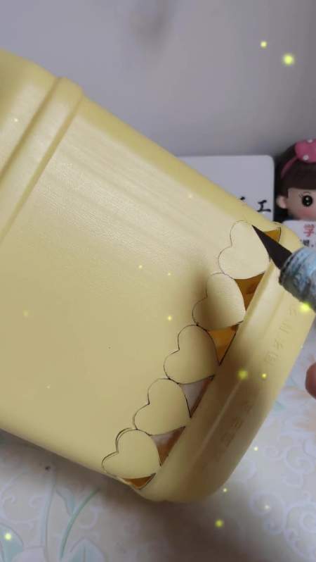 手工制作 手工 废物利用 洗洁精用完了瓶子还有用哦-度小视