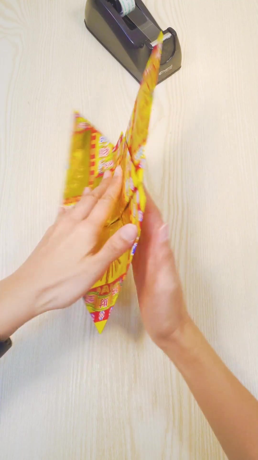 财神大元宝折法,需要用五张纸哦 叠元宝 折元宝-度小视