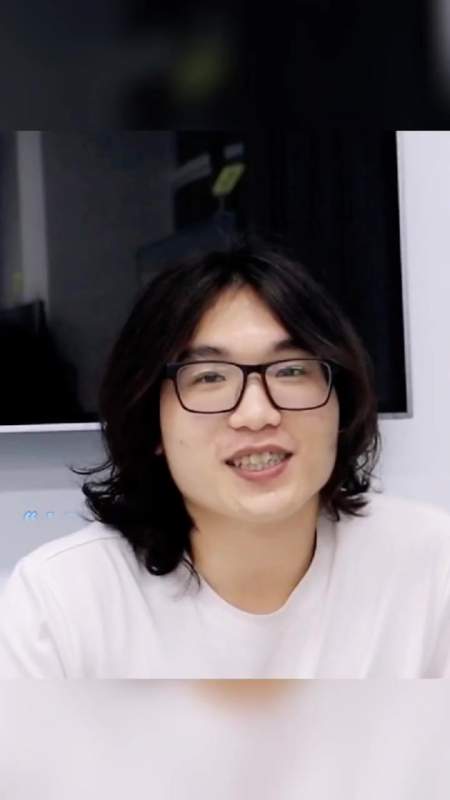 浙江 杭州 一高校出了个"小张老师"自编5万字讲义助力 同学 期末备考