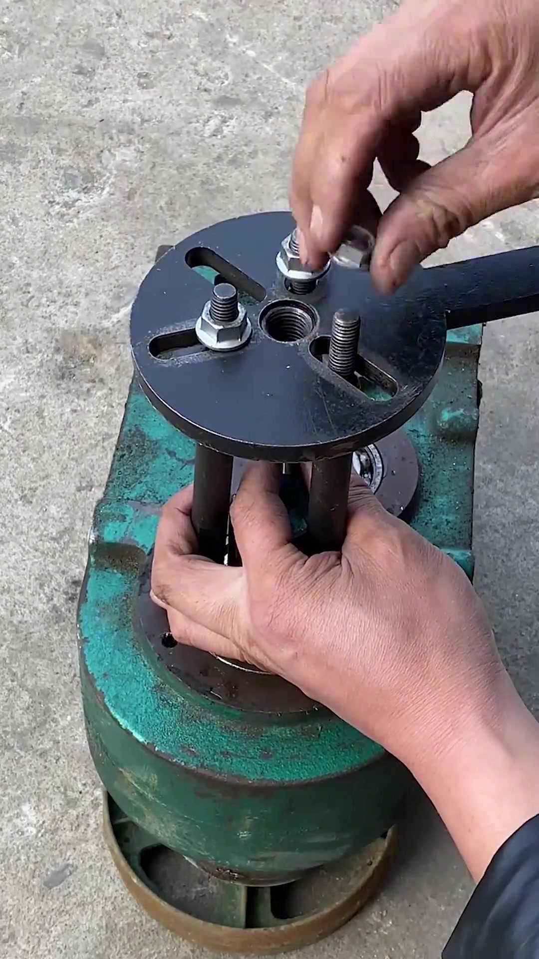 万能轴承拉马 五金工具 高性能实用工具 实用工具 好工具-度小视