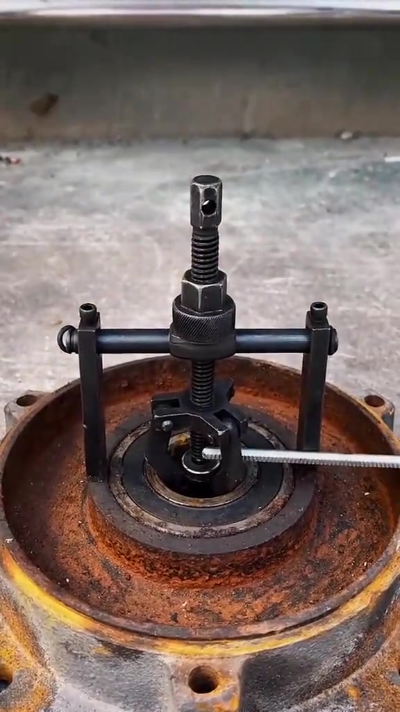 三爪拉马轴承取出器拆卸工具内外轴承滑锤拉马拉拨器内孔轴承拉马-度