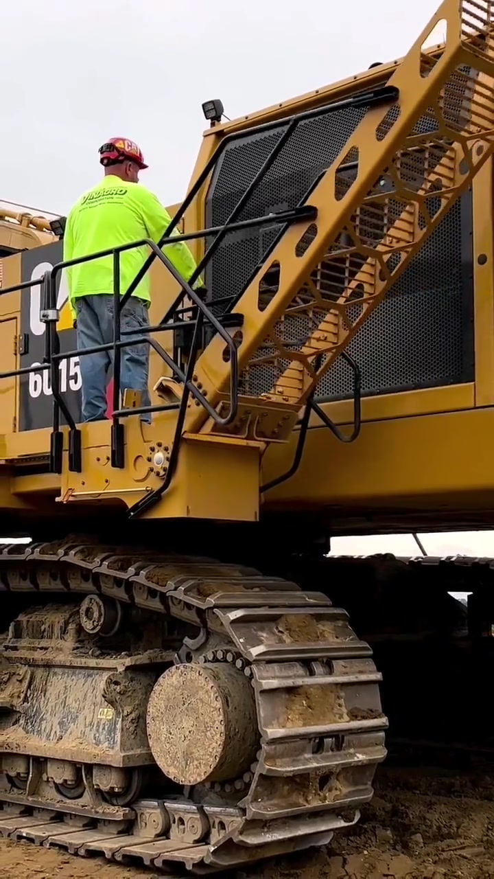 卡特6015b带液压爬梯要的就是这个高级感工程机械卡